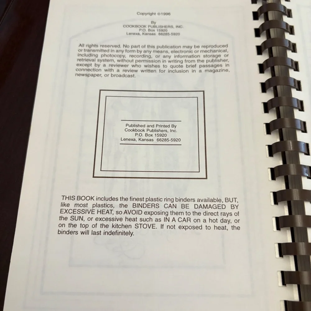 Recipe Secrets of Padre Serra Parish‎ Cookbook 1996 Camarillo California Vintage